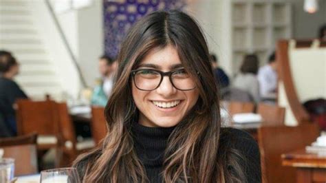 mia khalifa pornográfica